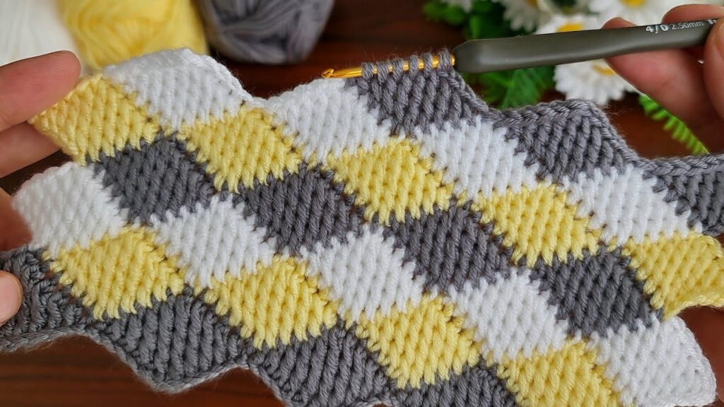 Step-by-step how to make Crochet Entrelac Tunisian Pattern