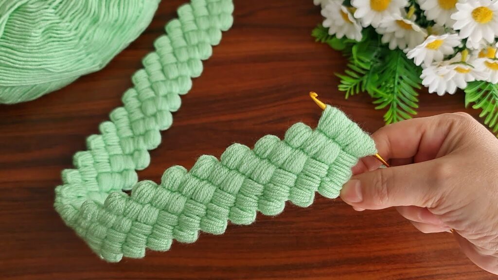 Step-by-step how to make Gorgeous hairband crochet