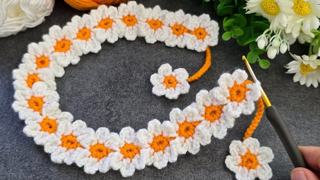 Step-by-step to make Crochet Daisy Headband